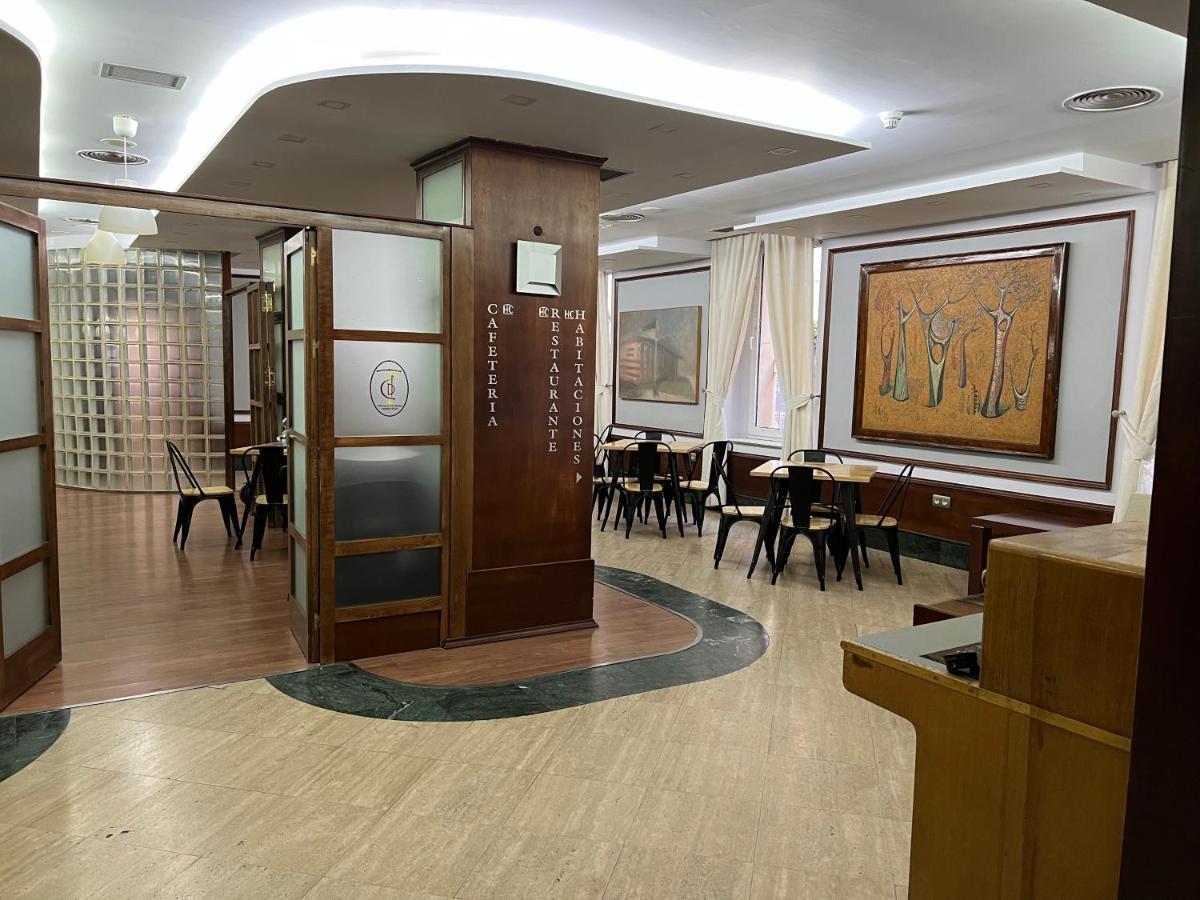 Alojamientos Cervantes Linares  Exterior photo